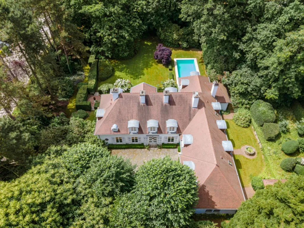 Õhuvaade - Renovated Villa with Pool near Forêt de Soignes