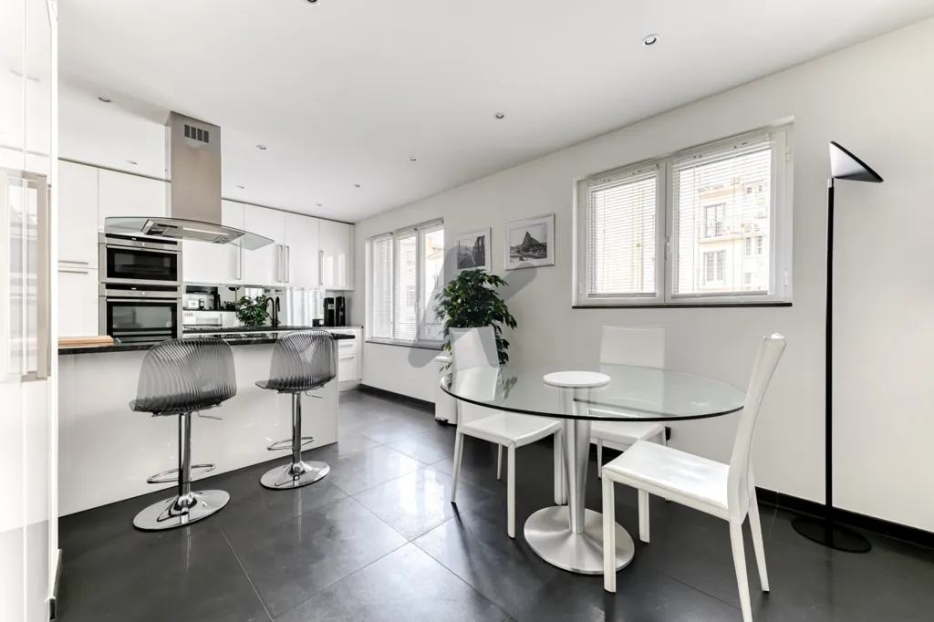 Cuisine - Appartement Luxueux avec Balcon à Lyon 6ème