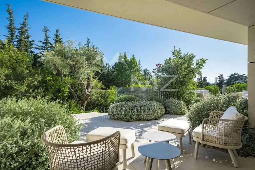 Terrace - Contemporary Villa with Pool in Cannes