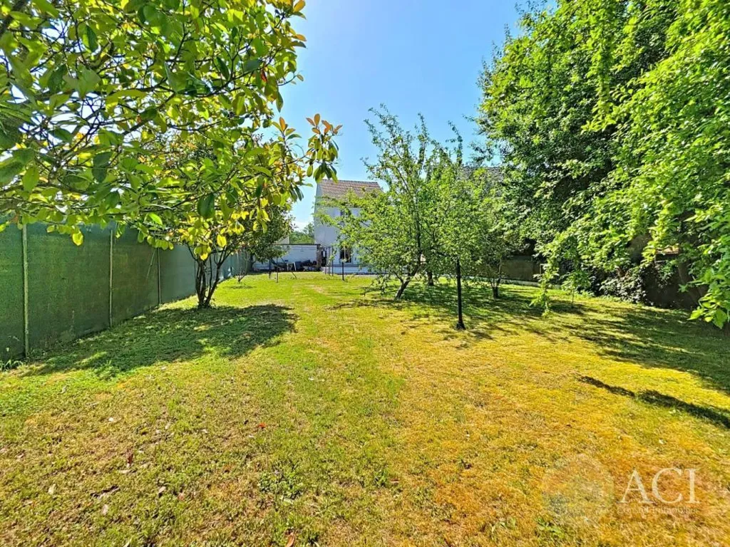 Aed - 6-Piece House with Garden in Sarcelles