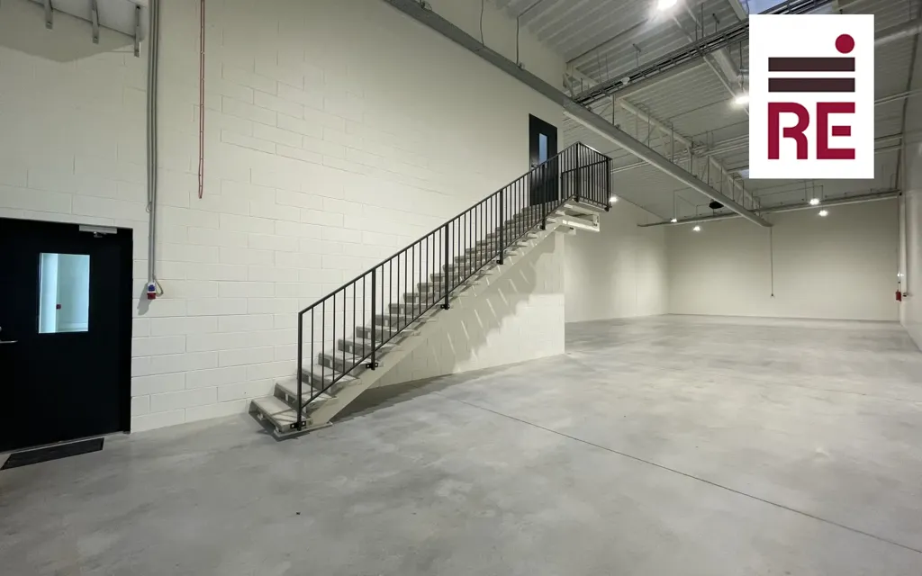 Toad - Modern Office Space with High Visibility in Jüri