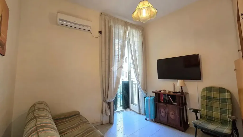 Séjour - Three-Bedroom Apartment with Terrace in Naples