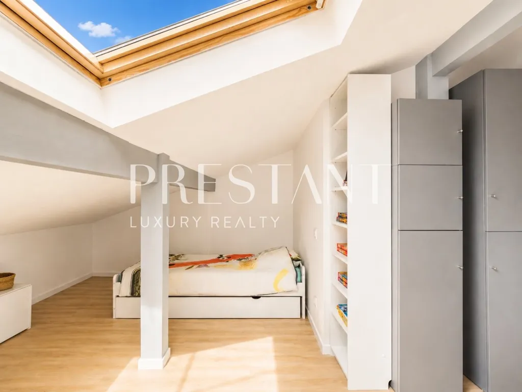 Pièces - Duplex Lumineux avec Terrasse à Biarritz