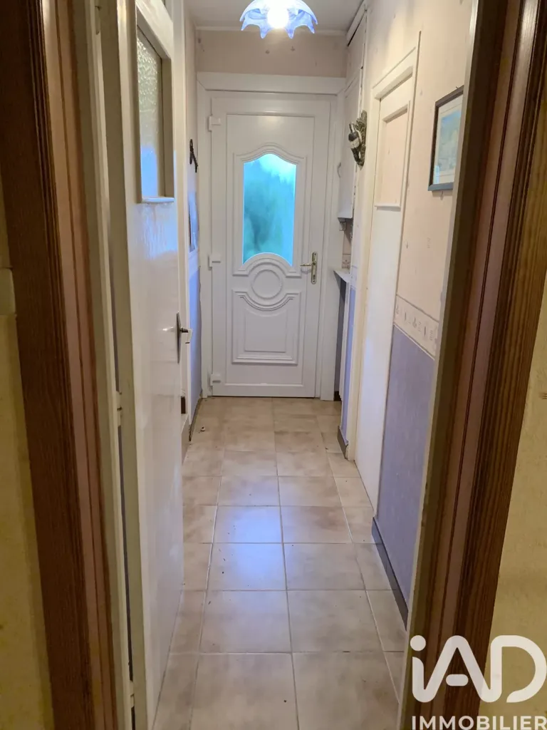 hallway_entrance