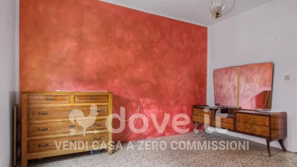 Chambres - Villa for Renovation in Zogno
