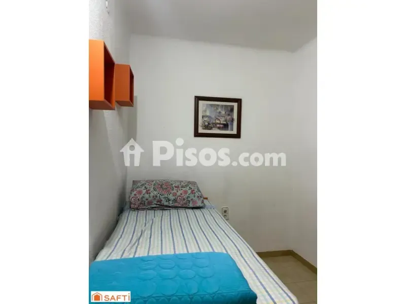 Magamistoad - Reformed Apartment with Balcony in Amposta