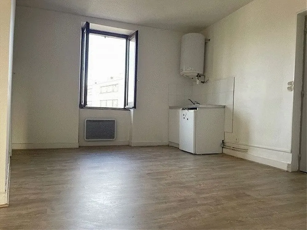 Toad - Student-Friendly Studio with Balcony in Limoges