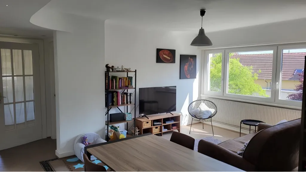 Elutuba - 3-Piece Flat with Balcony in Saverne