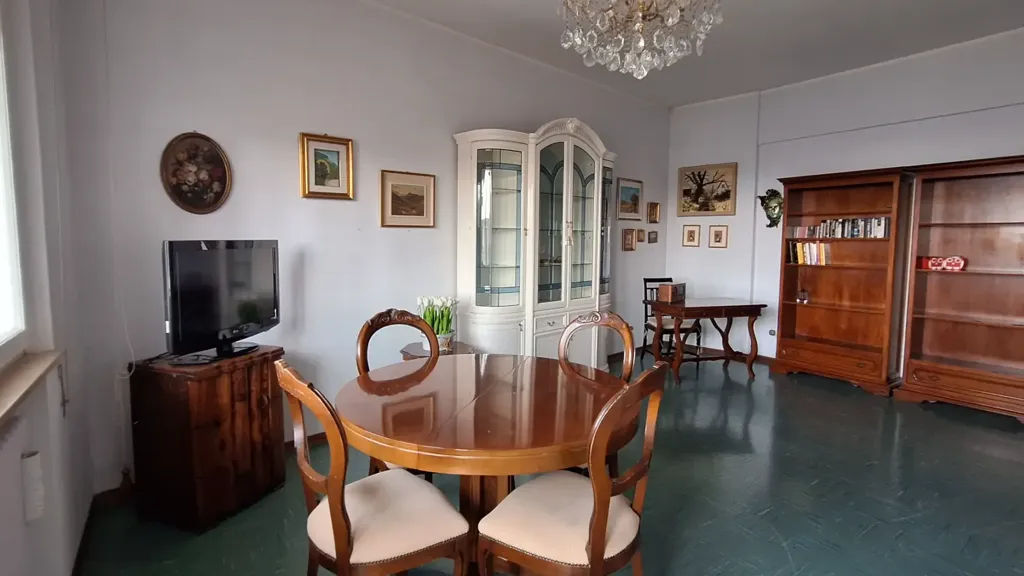 Salle à manger - Apartment with Balcony in Ancona