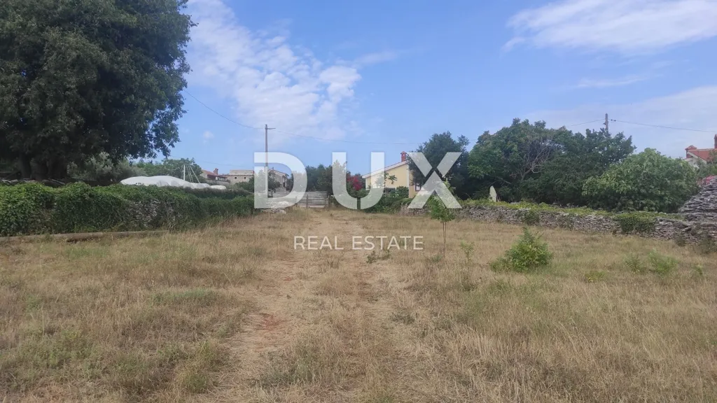 Aed - Buildable Land with Sea View in Istra, Kavran