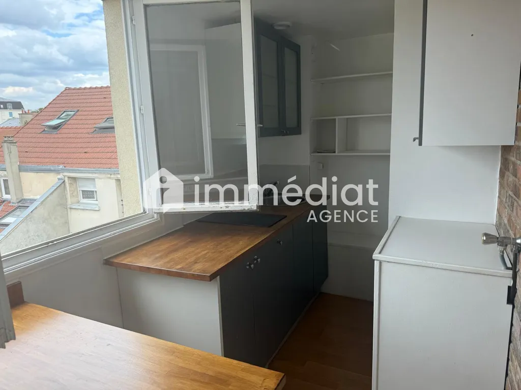 Cuisine - Studio Sous Comble au Cœur de Rueil-Malmaison
