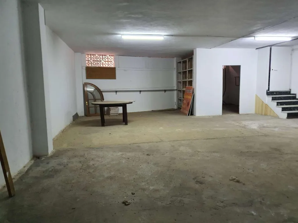 Garage - Commercial Premises with Carpark in Torrox
