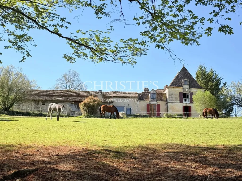 Extérieur - Demeure du XVIIe siècle avec Piscine au Périgord