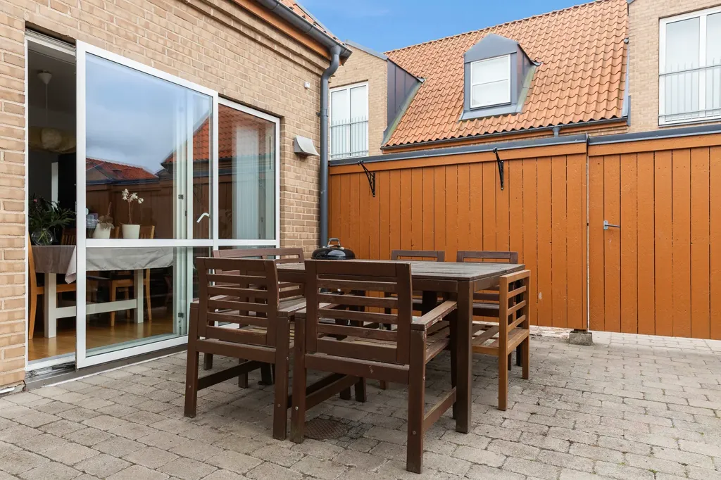 Terrasse - Terraced House with Balcony in Åhus
