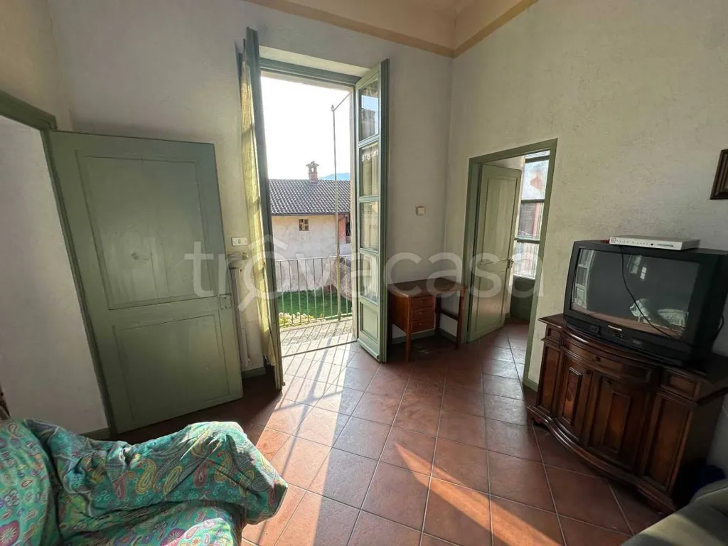 Séjour - Characterful Triplex with Terraces in Pagno