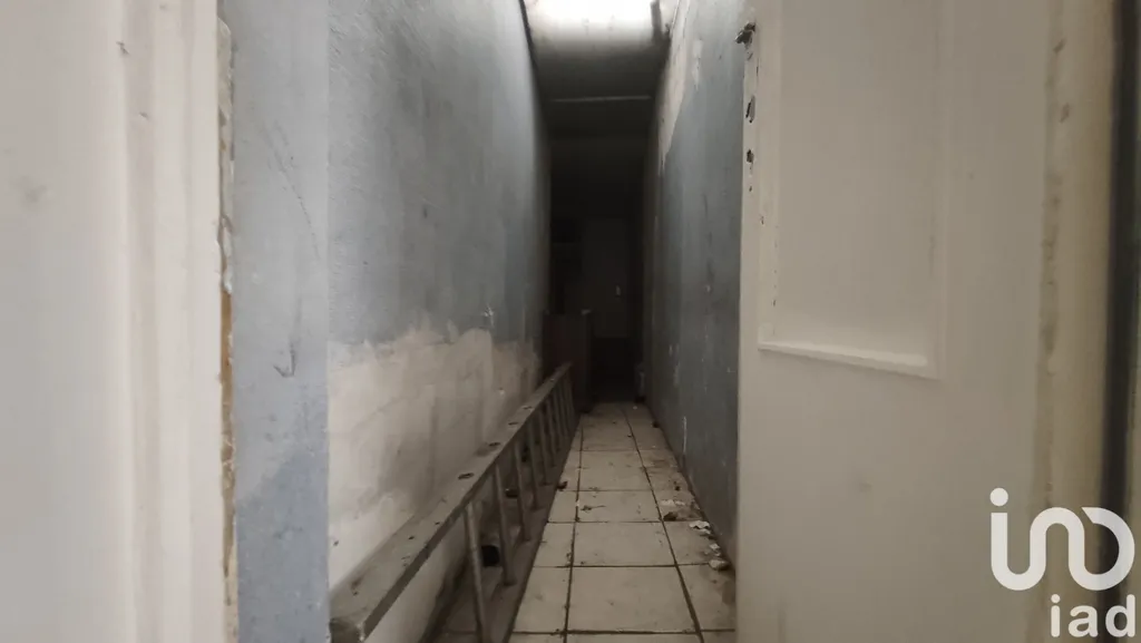 Esik - Renovable Flat with Balcony in Drancy