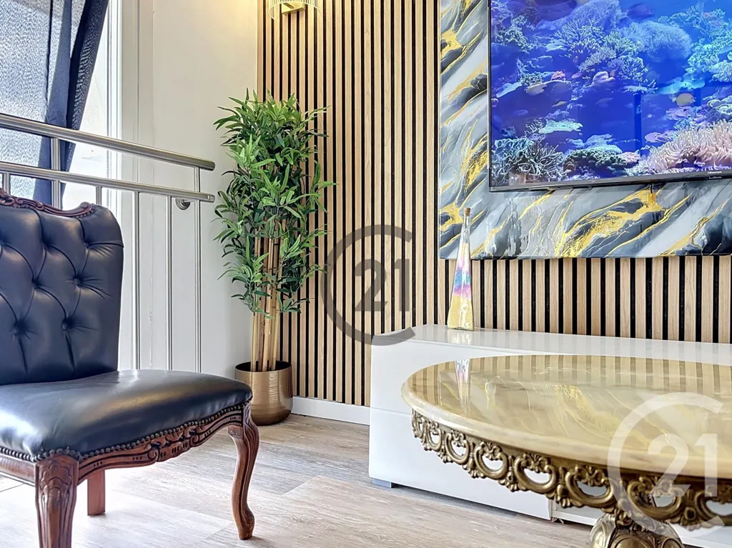 Séjour - Chambre en Colocation Rénovée avec Balcon à Le Mée-sur-Seine