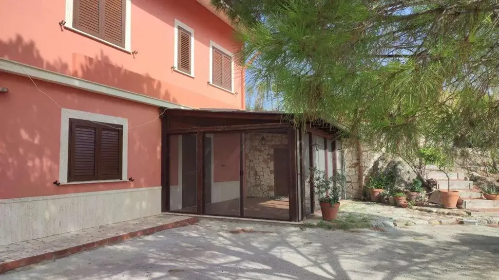 facade