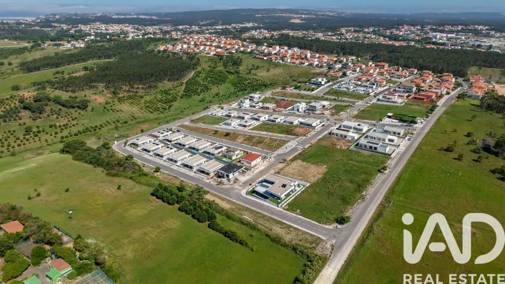 Vista aerea - Urban Plot with Panoramic Views in Caldas da Rainha