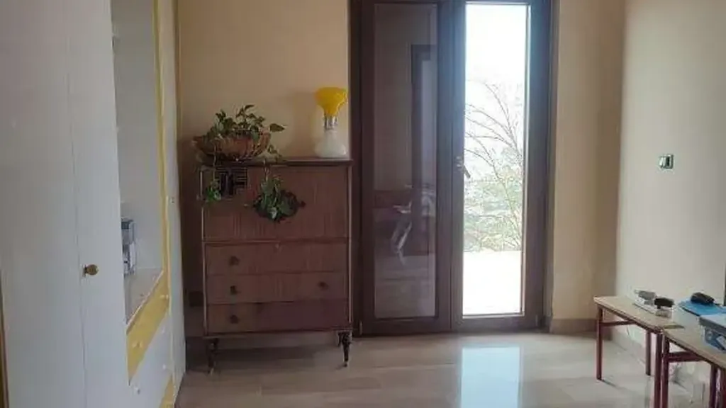 hallway_entrance