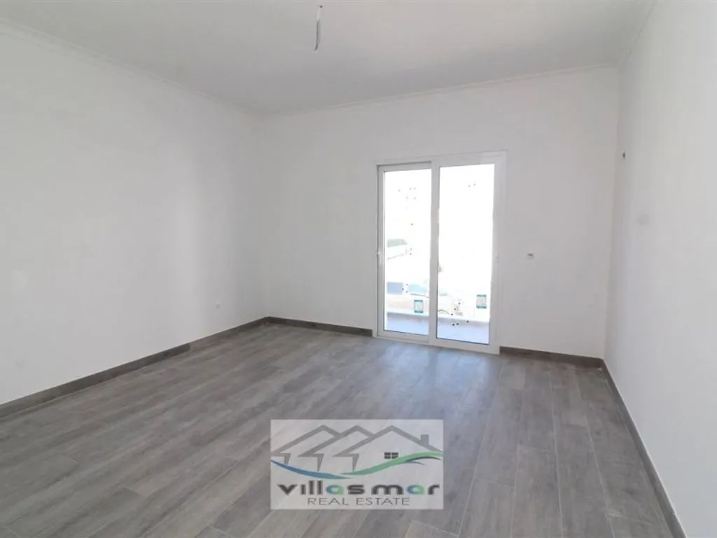 Pièces - Luxury Villa with Pool near Praia in Altura