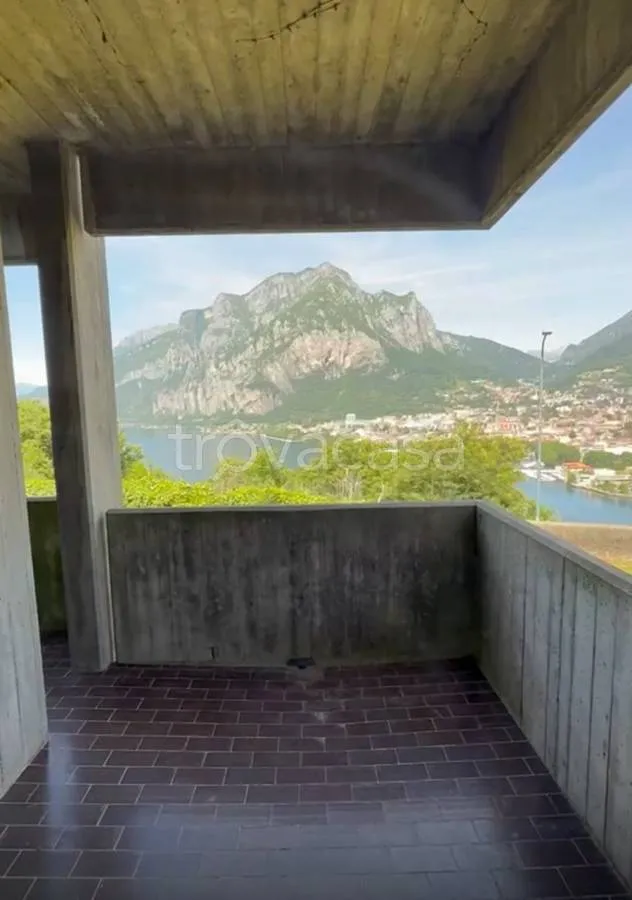 Terrasse - Villa with Lake View in Malgrate