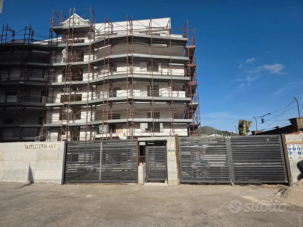 Extérieur - Apartment with Two Garages in New Construction
