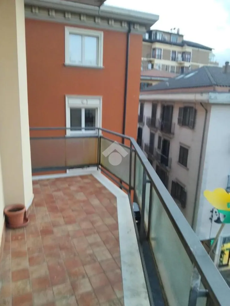 Rõdu - Apartment with Balcony in Avellino
