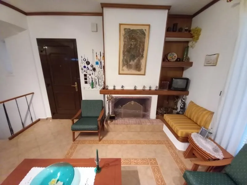 Séjour - Detached House with Garden in Chrysopigi, Serres