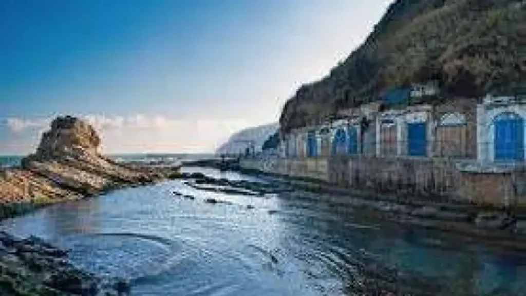 Spacious Apartment with Balcony in Ancona