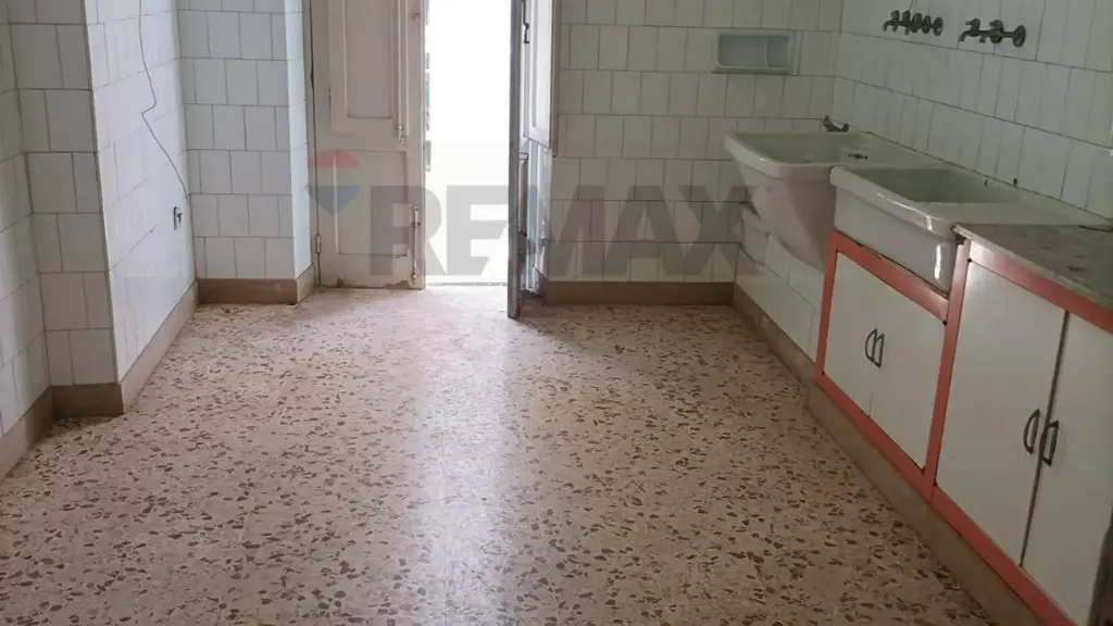 hallway_entrance