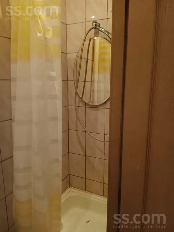 Salles de bain - Bright Two-Bedroom Apartment in Riga Centre
