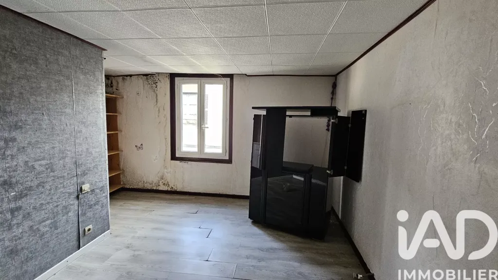 Rooms - Town House with Garage in Maurs Centre