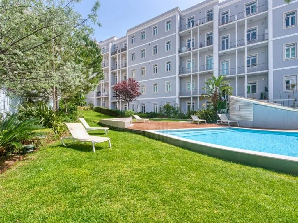 Bassein - Luxury Flat with Pool in Duque de Loule, Lisbon