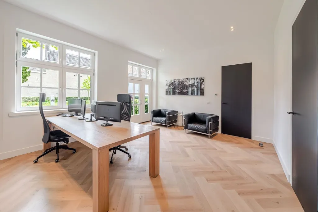 Kabinet - Renovated Villa with Private Terrace in Breda