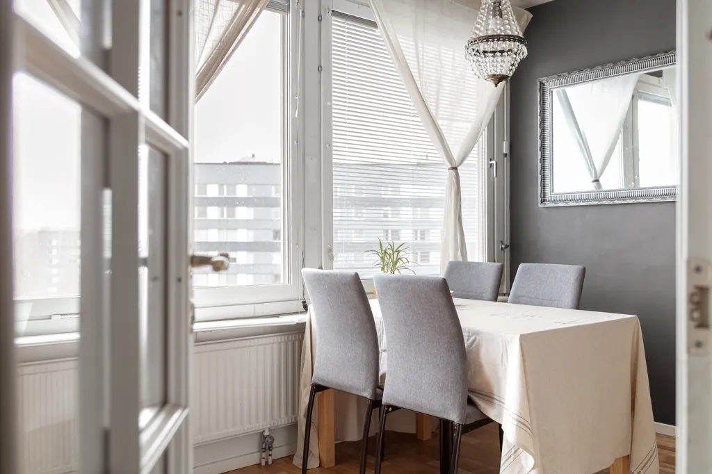 Salle à manger - Apartment with Balcony and View in Blå Staden