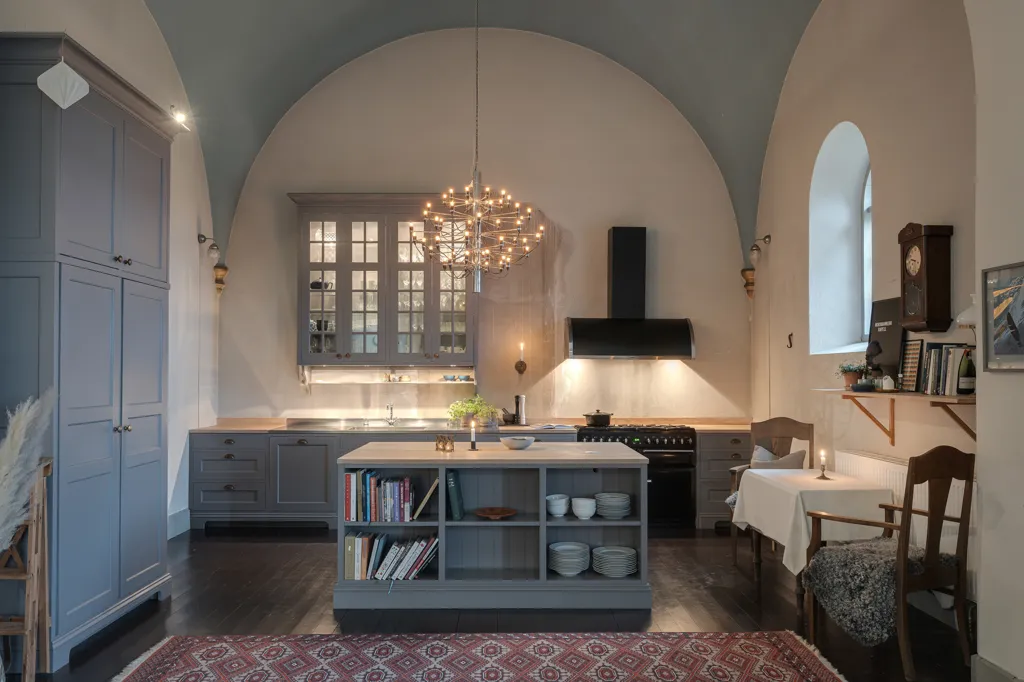 Kitchen - Historic Villa with River View in Norrmannebo
