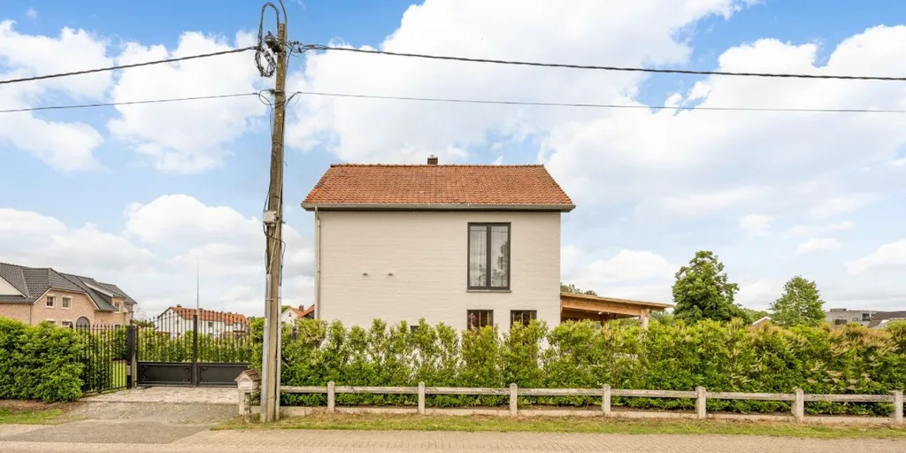 Extérieur - Maison Charmante avec Jardin à Herk-de-Stad