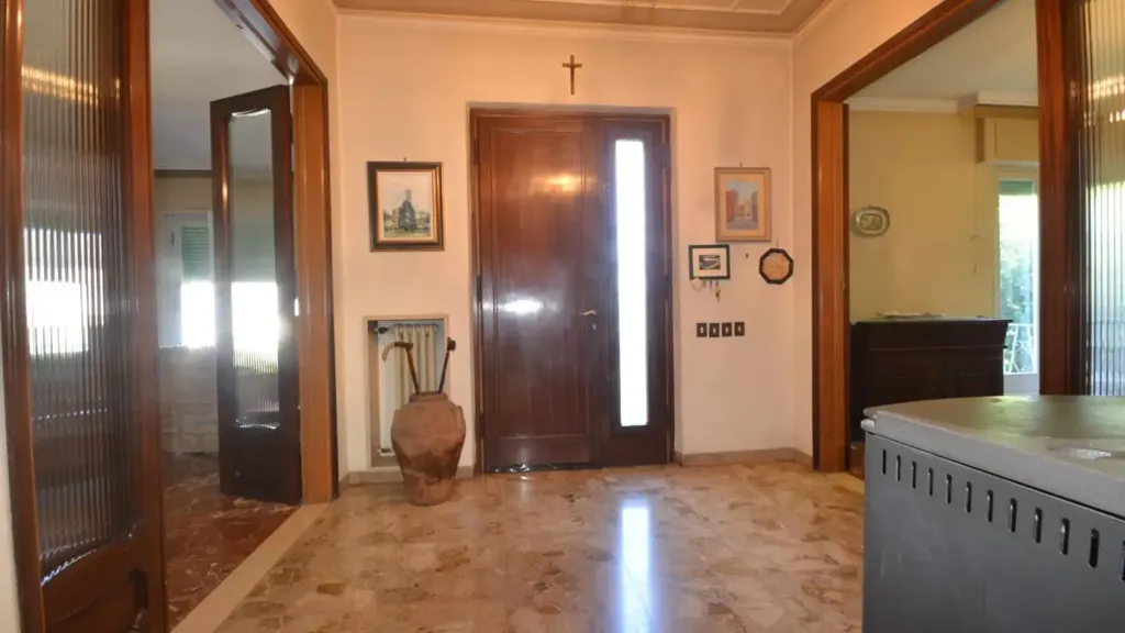 Hallway - 6-room house in IT