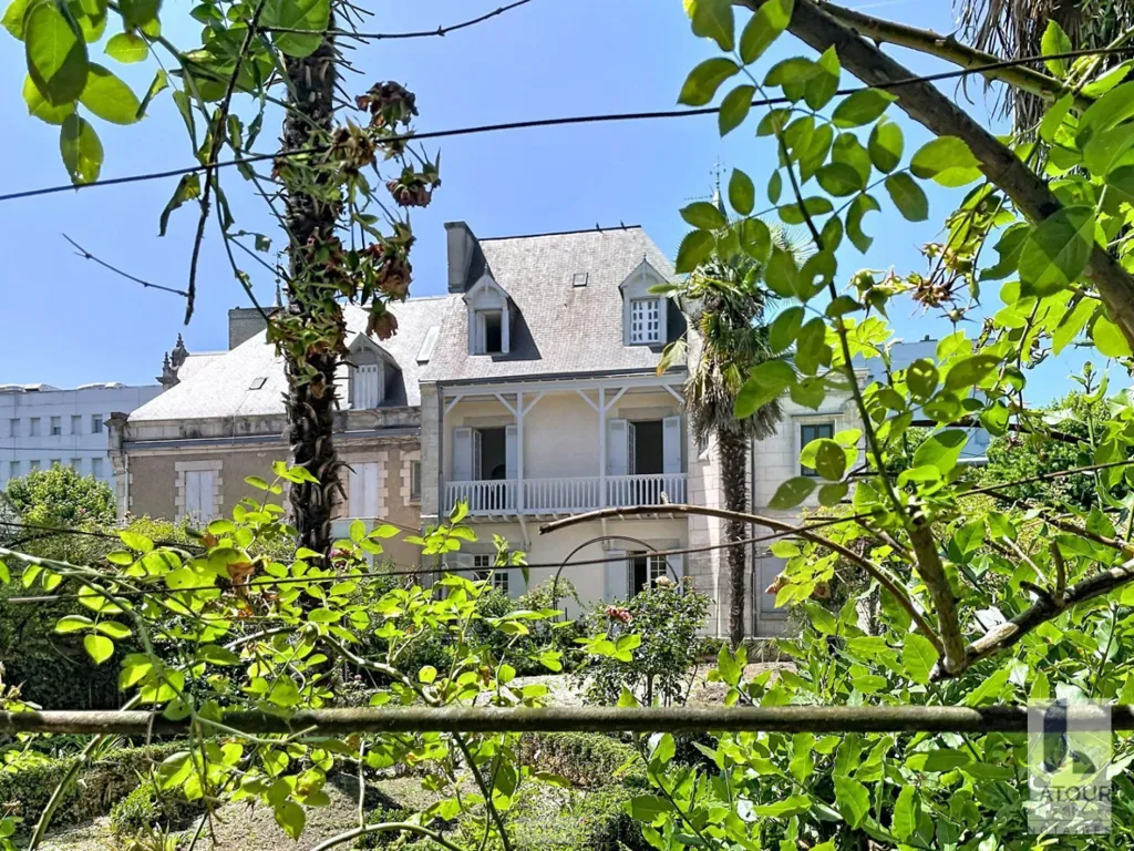 Charming 1890s House with Pool in Périgueux
