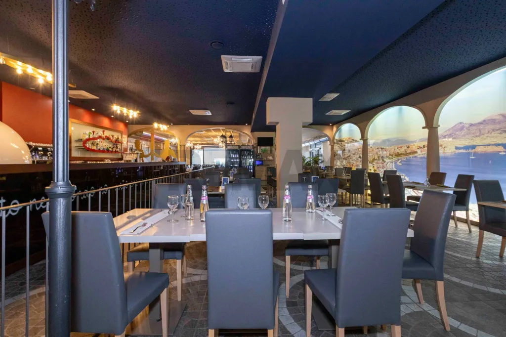 Sala da pranzo - Ristorante con spazi per eventi a San Giuliano Milanese