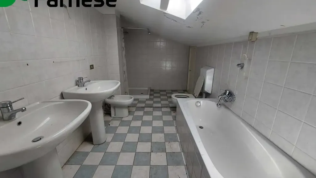 Salles de bain - Multi-Level Apartment near Stadio, Piacenza