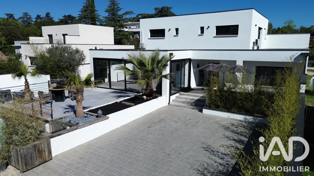 Esterno - Contemporary House with Pool in Montélimar