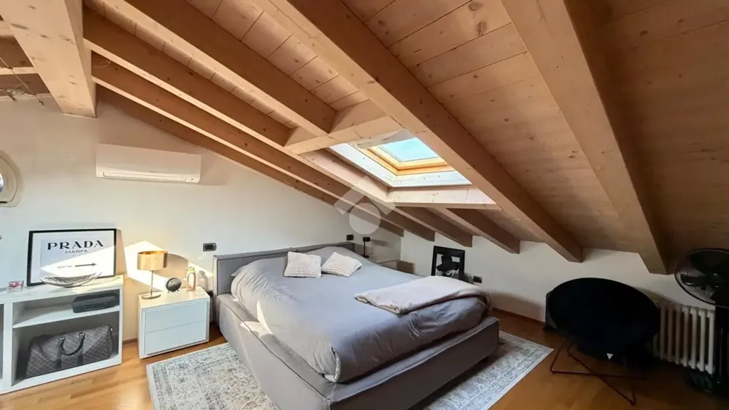 Toad - Loft with Terrace in Sona
