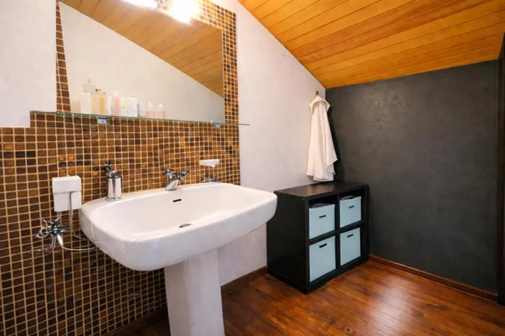 Bagni - Spacious 4-Front Villa in Sint-Pieters-Leeuw