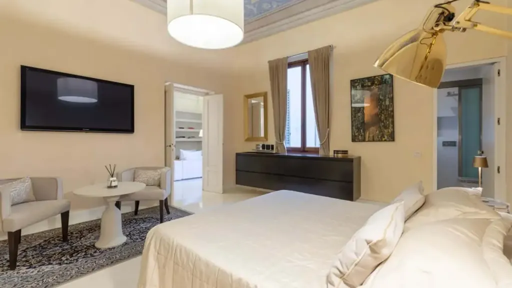 Bedrooms - Renaissance-Style Apartment with Terrace in Florence