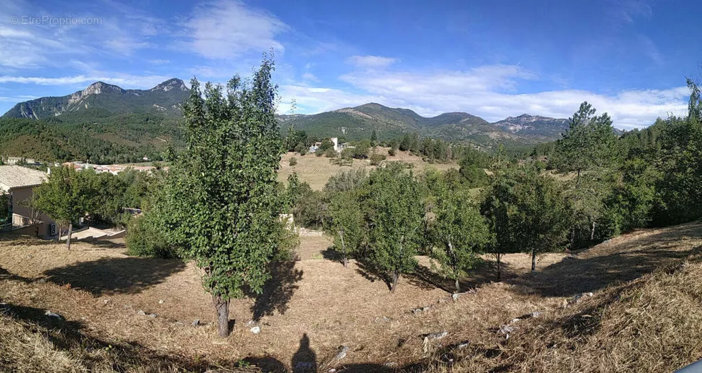 Jardin - Terrain à Bâtir avec Vue Dégagée à Castellane