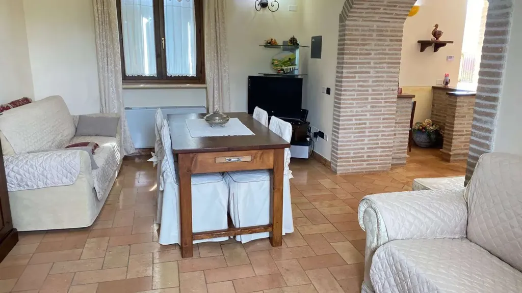 Söögituba - Rented Triplex with Terrace in Spoleto