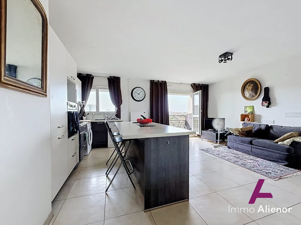 Küche - 2-Bedroom Apartment with Balcony in Bordeaux