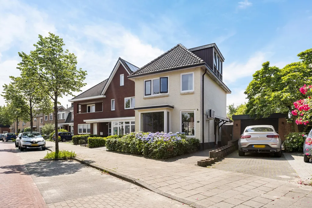 Exterior - Characterful Detached House with Garden in Enschede
